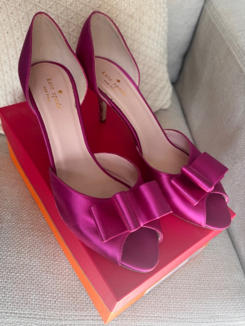 kate spade bright fuchsia satin peep-toe heels with bow - Picture 3 of 6